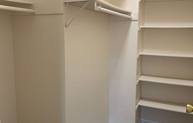 1 bed, 1 bath, 620 sqft, $1,250, Unit 3260 D