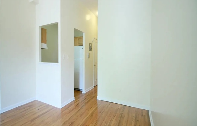 20 W 126 ST