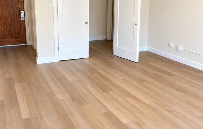 Studio, 1 bath, 498 sqft, $1,550, Unit 403