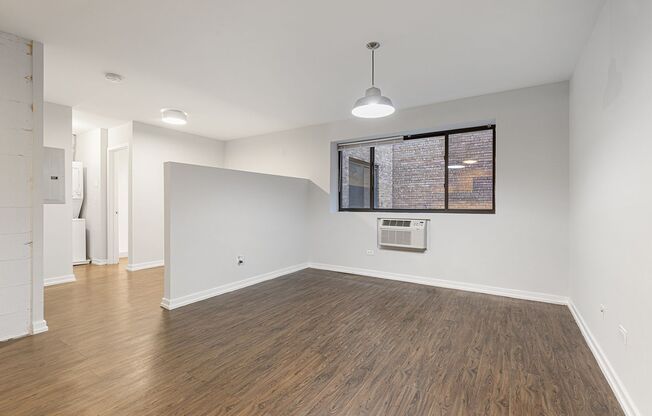 1 bed, 1 bath, 351 sqft, $1,695, Unit 205