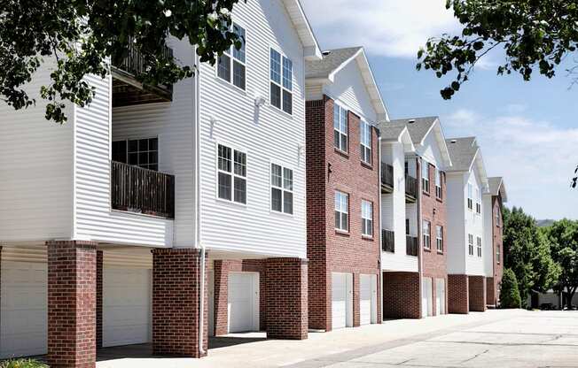 Exterior Landscape at Tranquility Pointe, Omaha