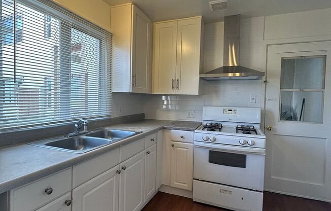 Lakewood Garden Apts