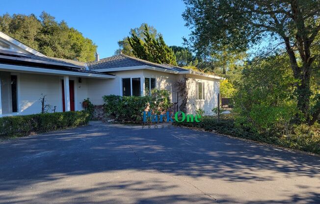 Charming Single Family Home in Orinda!