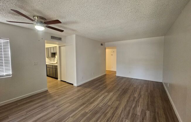 1 bed, 1 bath, 580 sqft, $915, Unit 226