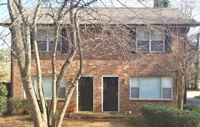 Duplex - Mimosa Dr - ^..^