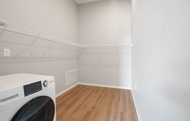1 bed, 1 bath, 675 sqft, $1,400, Unit 1325