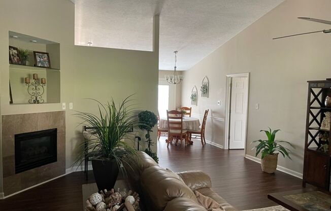 3 beds, 2 baths, $1,900