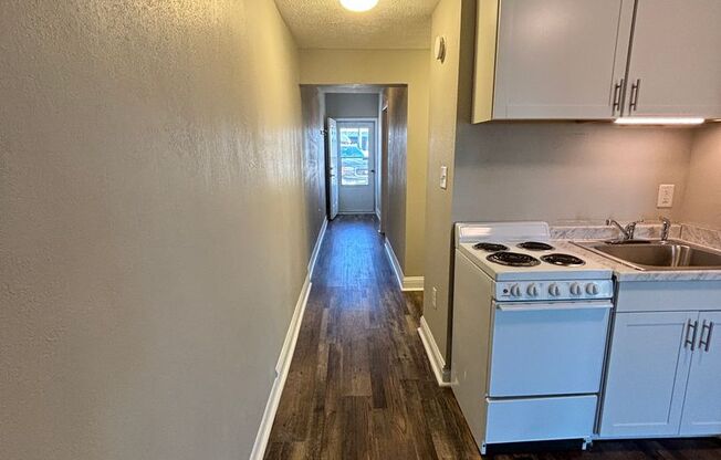 1 bed, 1 bath, $2,200, Unit # 141