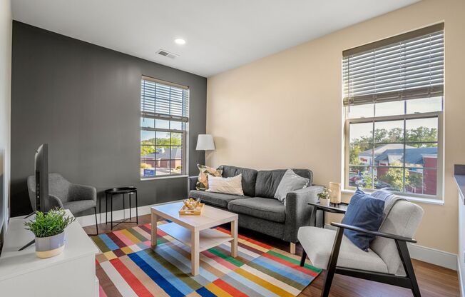 1 bed, 1 bath, 569 sqft, $1,199, Unit 140 Emmaus Rd.