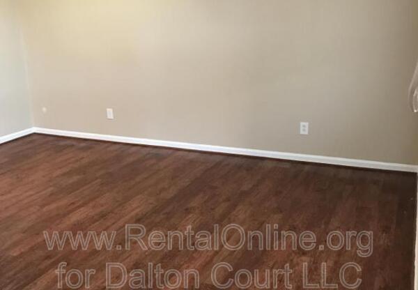 1972 Cambridge Drive, Unit 14