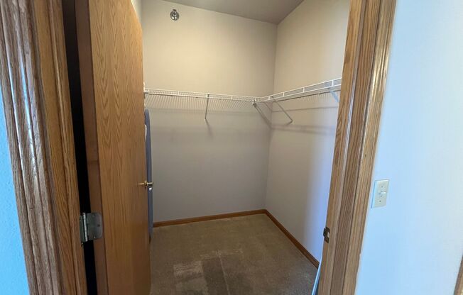 2 beds, 2 baths, 1,308 sqft, $1,785, Unit 4026