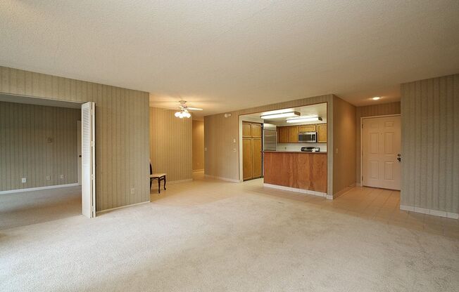 2 beds, 2 baths, $2,995, Unit # 401