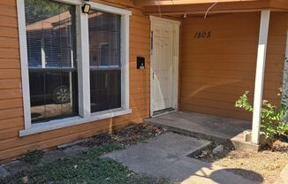 2 beds, 1 bath, $875