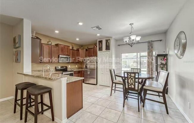 2235 GOLDEN FALCON DR