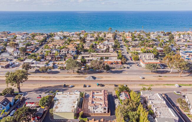 Stunning Luxury Townhome in Encinitas