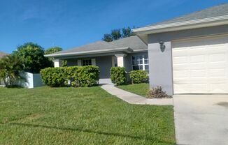 3/2  Beautiful home all tile and privacy fence in back yard