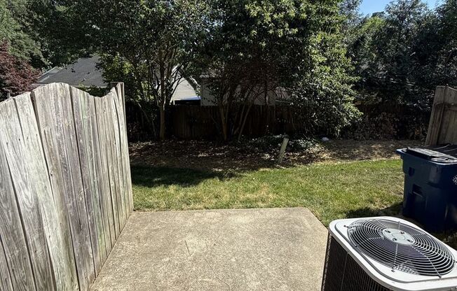 2 bd 1.5 bath Townhouse