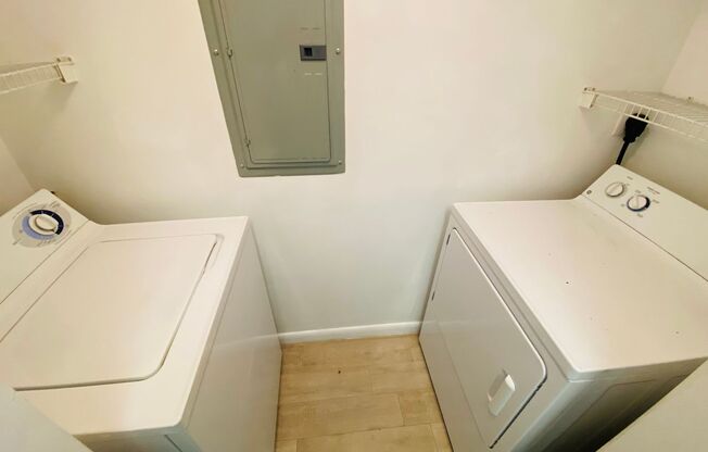 2 beds, 2 baths, $3,500, Unit Unit 404