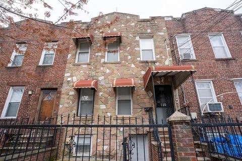 725 TAYLOR AVE