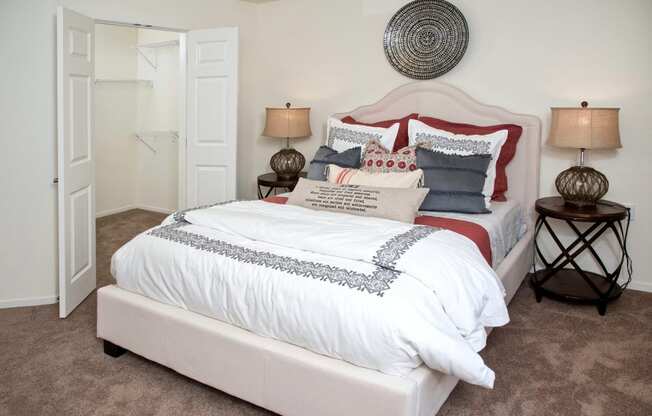 Bedroom at The Grainwood Senior Apartments, Prior Lake, 55372