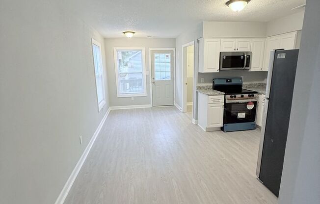 315-317 Roselynn Lane