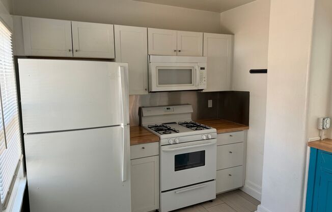 1 bed, 1 bath, 960 sqft, $1,550, Unit 328