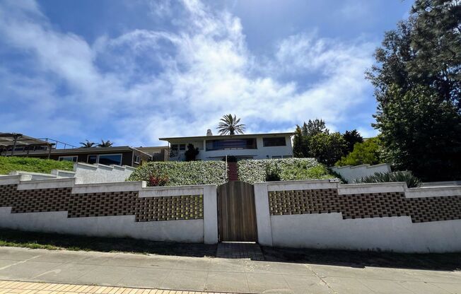 3 Bed, 2 Bath, 2 Car Garage with Ocean Views in the Sunset Cliffs area of OB