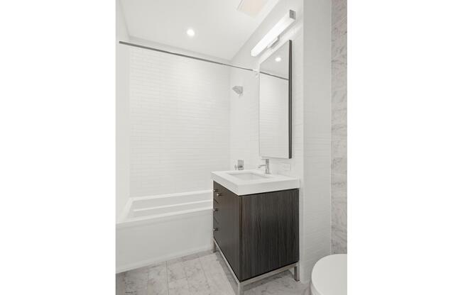 2 beds, 2 baths, $6,650, Unit 526