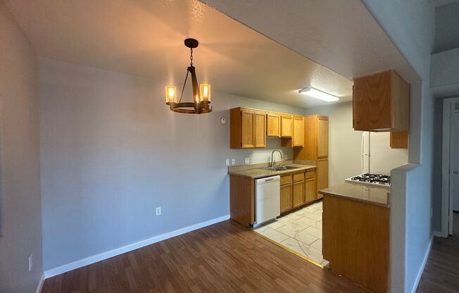2 beds, 2 baths, $1,299, Unit # 2110