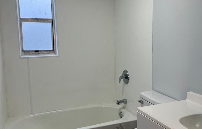 1 bed, 1 bath, 630 sqft, $1,400, Unit 5300-30
