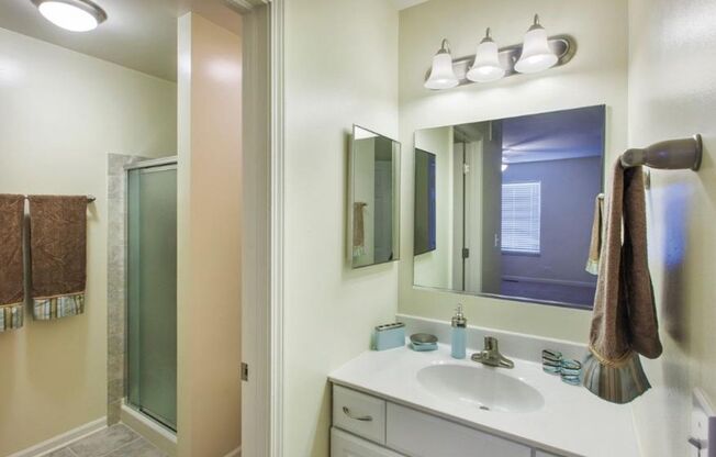 2 beds, 2.5 baths, 1,080 sqft, $2,194, Unit 186A