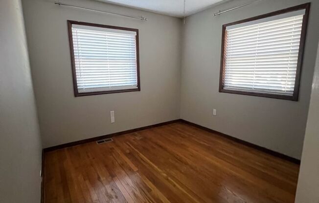 2 beds, 1 bath, $1,695