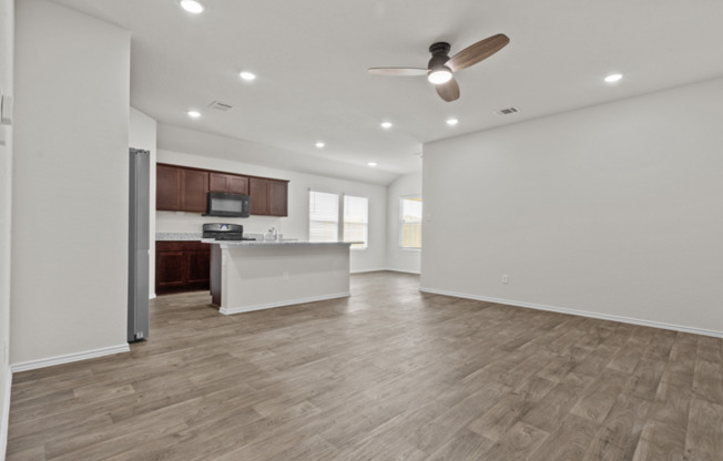 109 Half Moon Ct San Marcos, TX