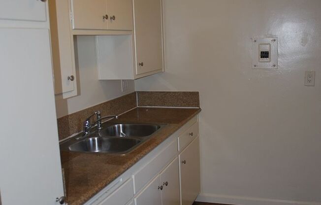 Studio, 1 bath, $1,595, Unit 23