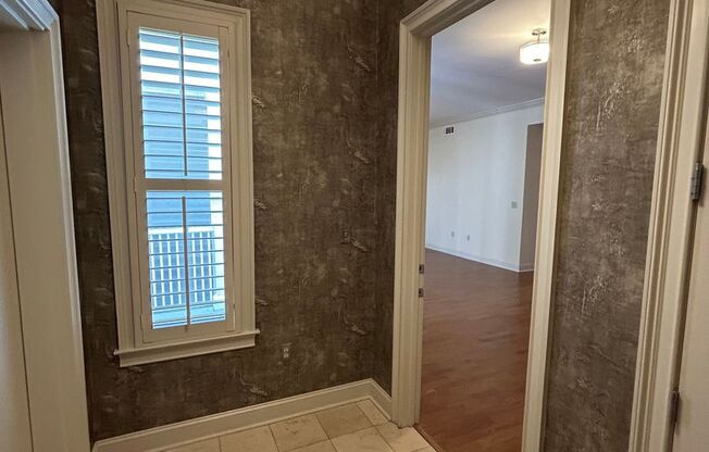 2 beds, 2 baths, $2,895