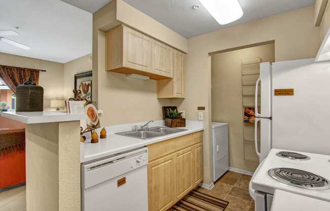 The Retreat at Speedway Apartment Homes