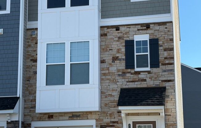 3 Level Townhome for Rent in Glen Allen