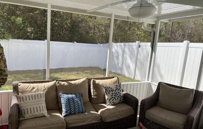 3 bedroom 2.5 Bathroom in Hinesville.