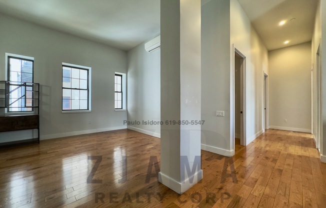 72 Willoughby St.