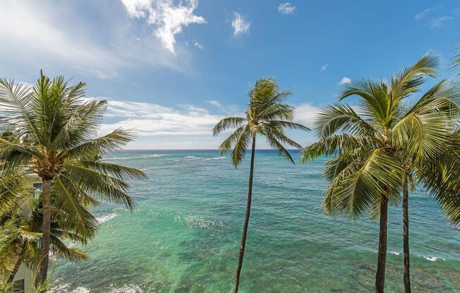 Tropic Seas #708- Elegant Gold Coast living only steps to the ocean!