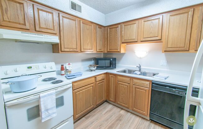 3 beds, 2 baths, 1,350 sqft, $1,460, Unit C-70