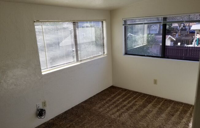 2 beds, 1 bath, $1,125, Unit 1130 #4