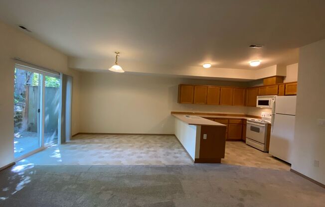 2 beds, 2.5 baths, 1,433 sqft, $1,995