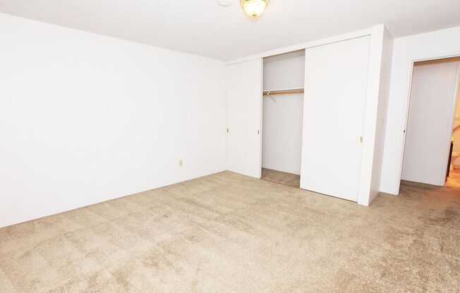 2 beds, 1 bath, 969 sqft, $1,865, Unit 2420