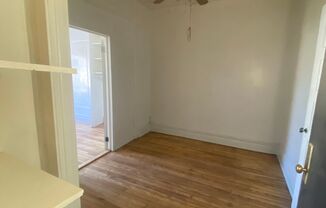 3 beds, 1 bath, $3,500, Unit 2