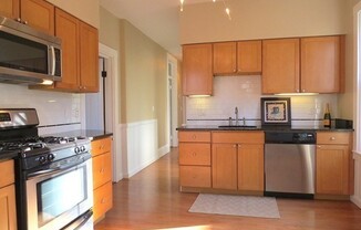 3 beds, 1.5 baths, 1,215 sqft, $4,200, Unit 2