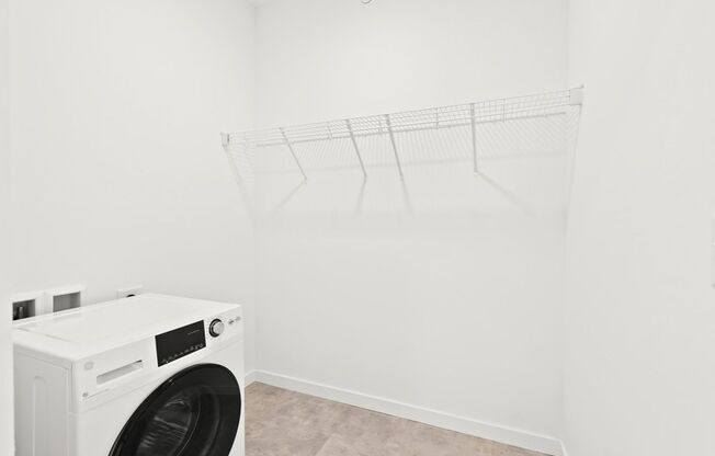 Studio, 1 bath, 490 sqft, $1,310, Unit 502