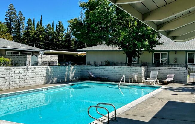 1 bed, 1 bath, 690 sqft, $1,400, Unit 23