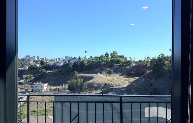 Studio, 1 bath, 422 sqft, $2,195, Unit 608