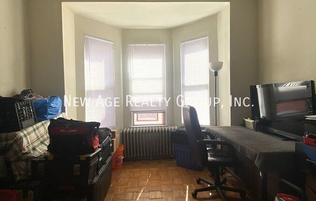 922 S. Saint Bernard Street